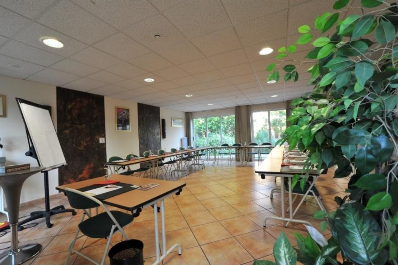The Originals City, Hotel Nimes Costieres, Ex Inter Hotel Exterior foto